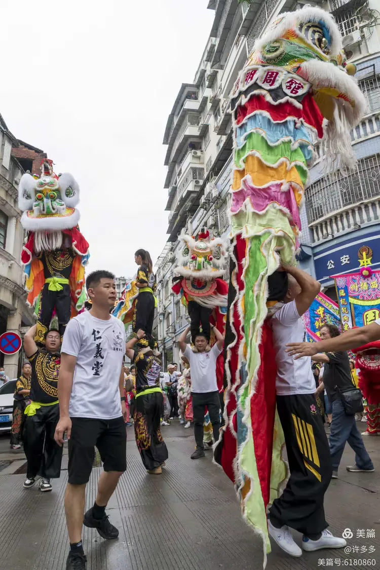 梧州龙母诞盛大巡游